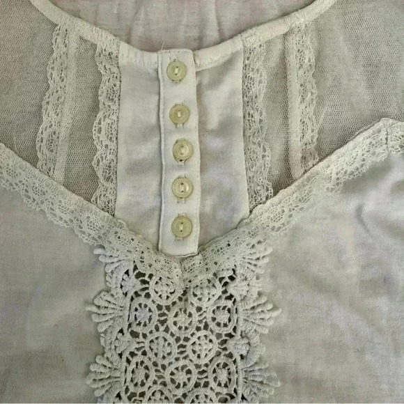 DENIM & SUPPLY
RALPH LAUREN Lace and sheer top - Picture 2 of 7